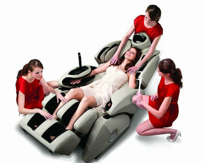 <span style="font-style: italic; font-weight: bold;"> МАССАЖНЫЕ КРЕСЛА ОТ 94 000 РУБ</span>